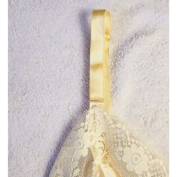 VTG 80s KOMAR Champagne Lace Trim Cami Camisole Top Size 32 Small Lingerie USA - Picture 8 of 10